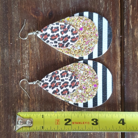 5/$15 New! Large Layered Earrings - Picture 2 of 5
